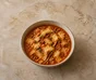Lasagne-Suppe mit Rinderhack und Nudelstücken unter goldbraunem Mascarpone und Parmesan